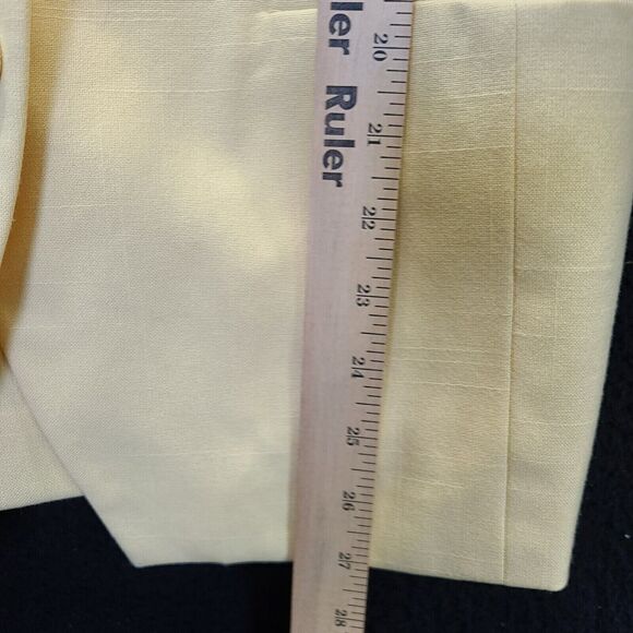 Executive Collection women's suits Yellow Size 10 Polyester Jacket And Skirt - Picture 8 of 16